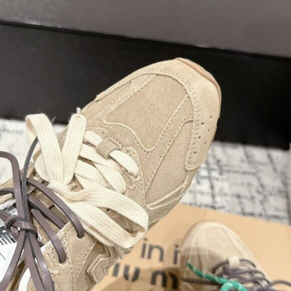 Miu Miu x New Balance 530 SL Sneakers - Picture 6 of 8